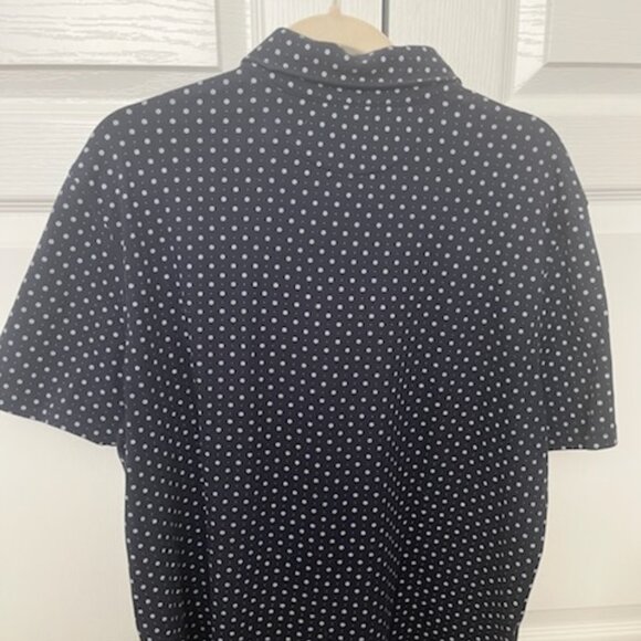 Banana Republic cotton polo:  navy blue with pattern, gently worn and versatile - Picture 3 of 4